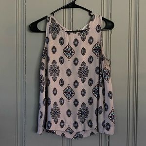 Sleeveless dress tank